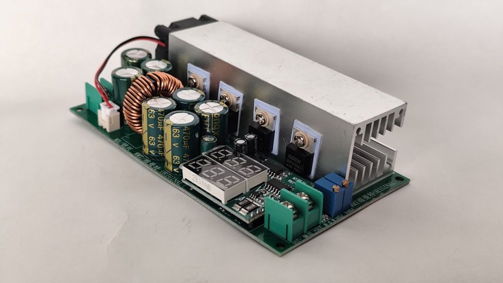 Понижающий преобразователь 600W 25A