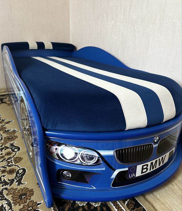 Дитяче ліжко-машина