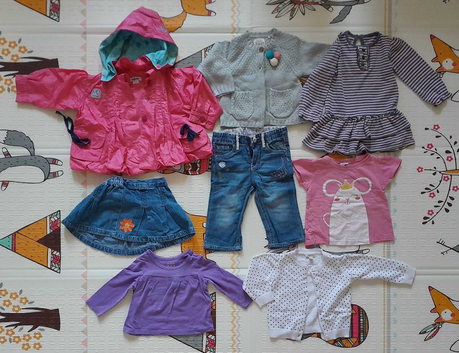 Zestaw 8 sztuk ubranek w rozmiarze 74 dla dziewczynki