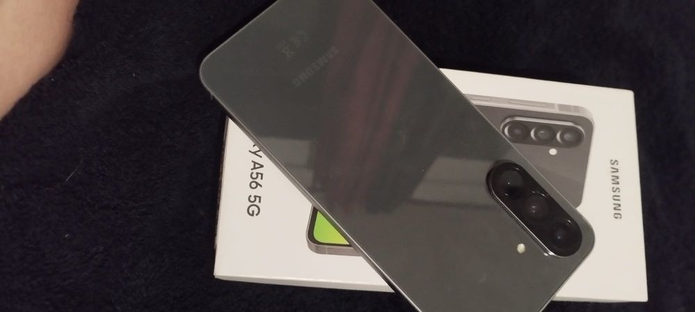 Troco ou vendo samsung A56 5G 128 gigas