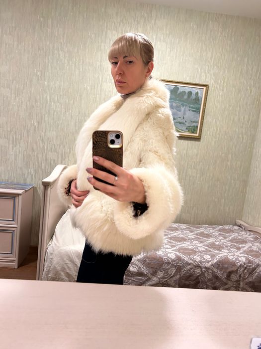 Белая шубка песец коза