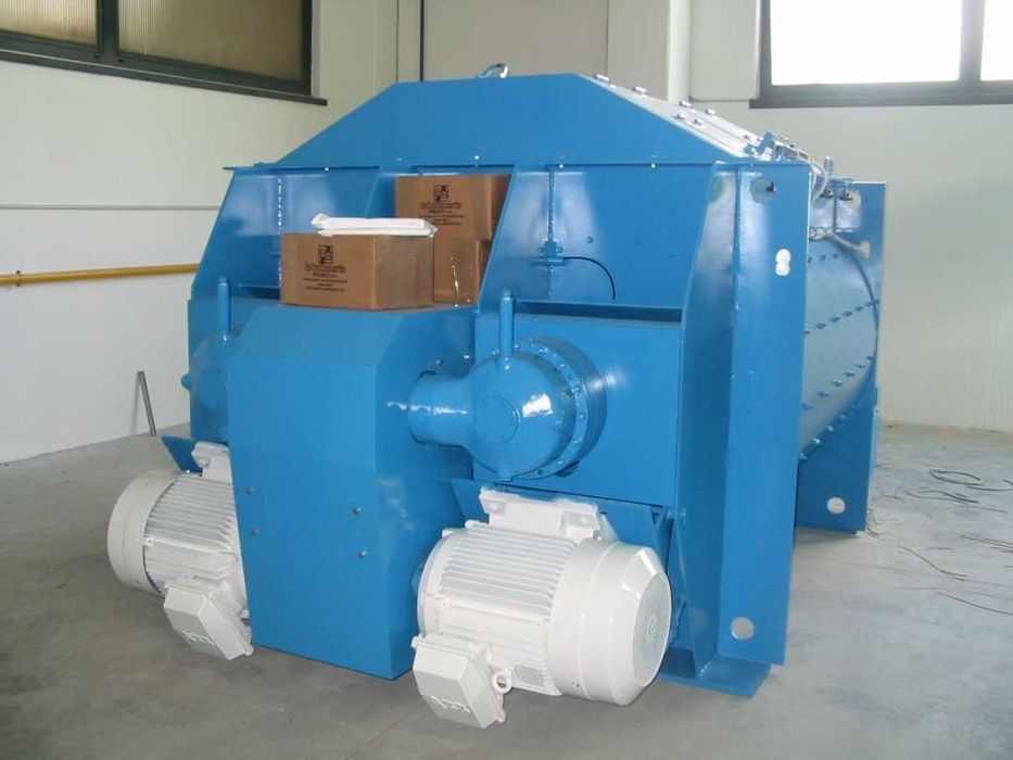 Mieszalnik do betonu C.M. MB 3000 dwuwałowy