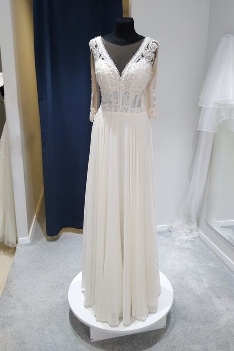 Suknia ślubna śmietankowa