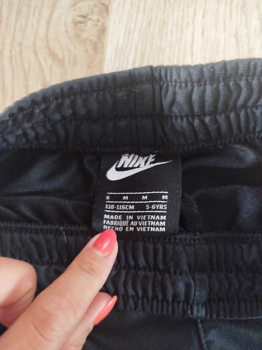 Spodnie Nike rozmiar 110