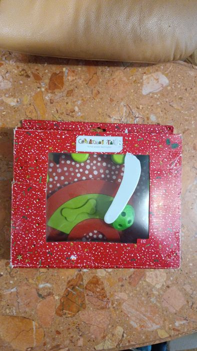 Интерактивная игра кормушка для собак кошек