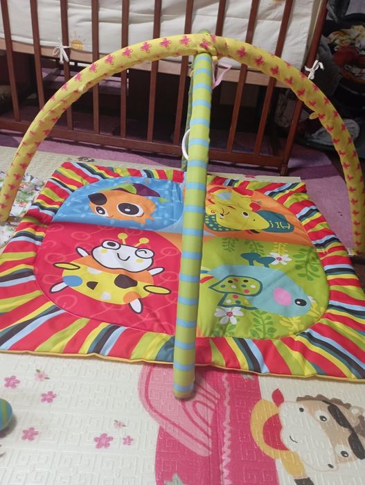 Продам развивающий коврик без игрушек