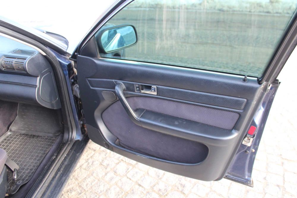 Audi 100 1993 ідеальний стан,газ бензин