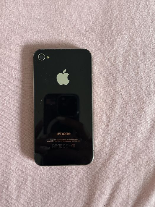 Iphone 4s 16 gb.