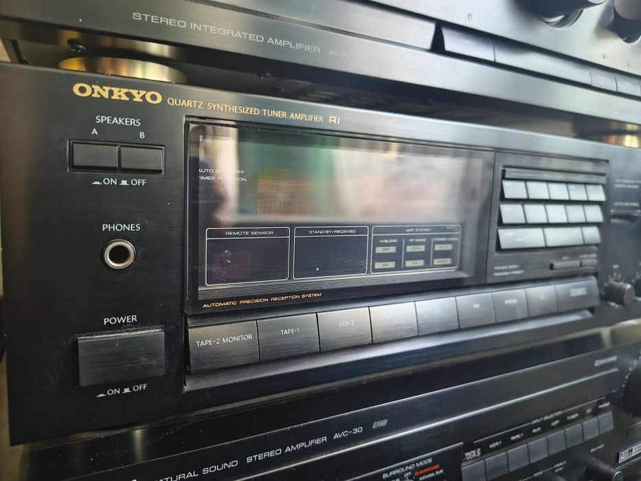 ONKYO Amplituner R1 QUARTZ TX-7630