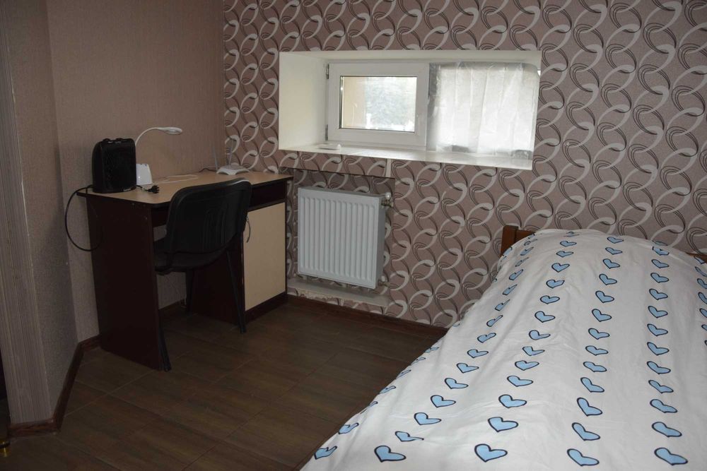 м.Наукова-центр Харкова. Сдам посуточно квартиру-студию.