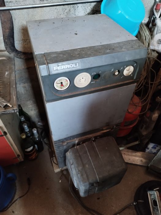 Caldeira a gasóleo Ferroli