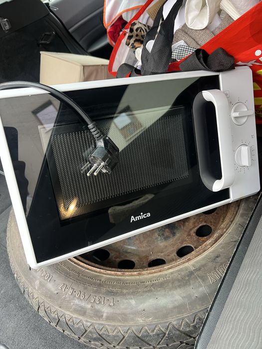 Mikrofalowka 100 % sprawna