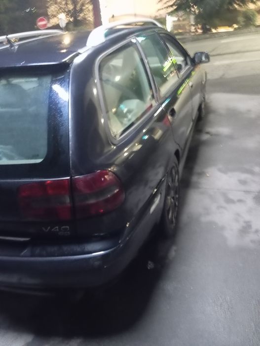 Volvo V40 1.9d 120cv foto 3