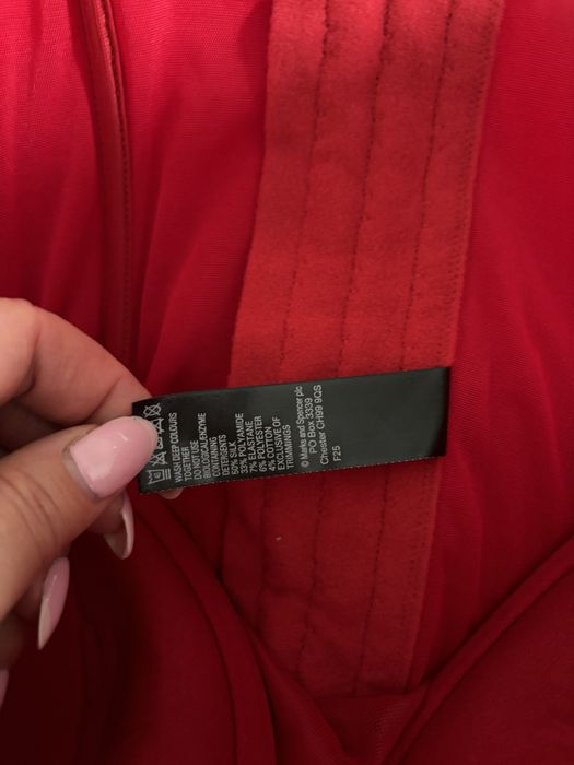 Czerwone body wyszczuplajace bielizna