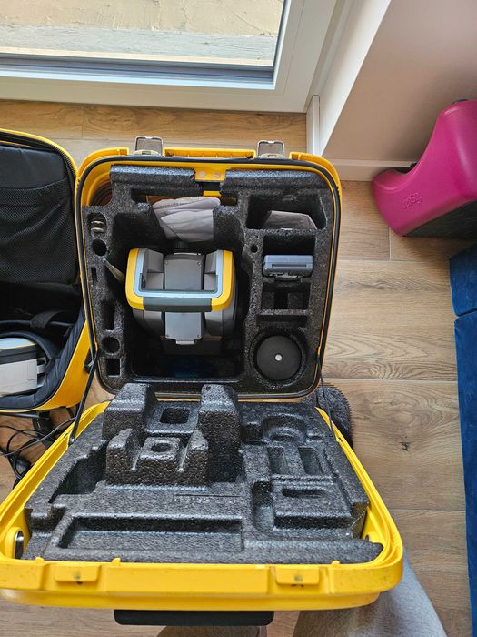 Zestaw Trimble - Tachimetr robotyczny S6 + TSC3 + GPS R2 -
