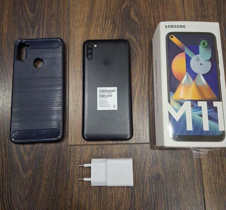Телефон Samsung m11
