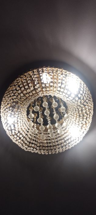 Продається кришталева люстра світильник