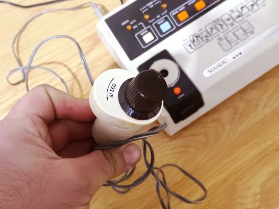 Consola retro Soundic SD-062C tipo pong com 14 jogos a cores na caixa64284483785219124