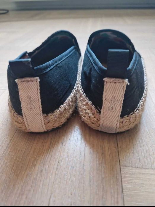 Espadryle Emu Australia