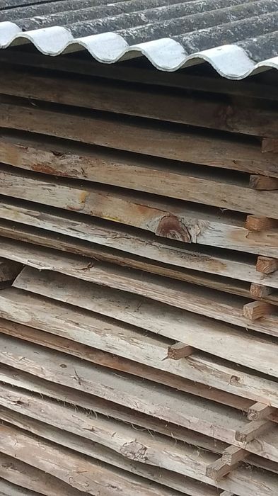 Suche deski sosnowe, sezonowane