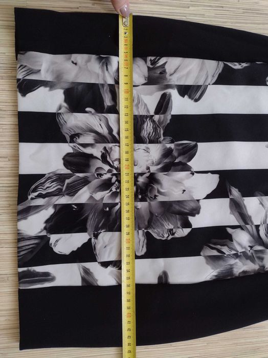 H&M, rozmiar 36 / S, taliowana sukienka damska