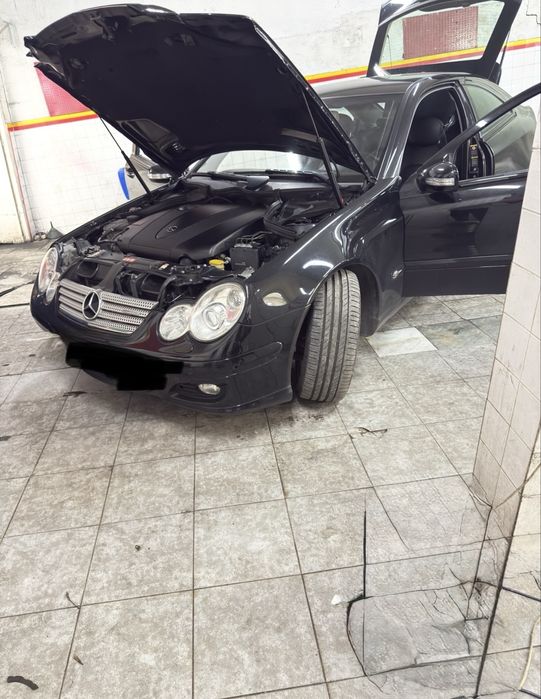 W203 sport coupe 2004 AMG