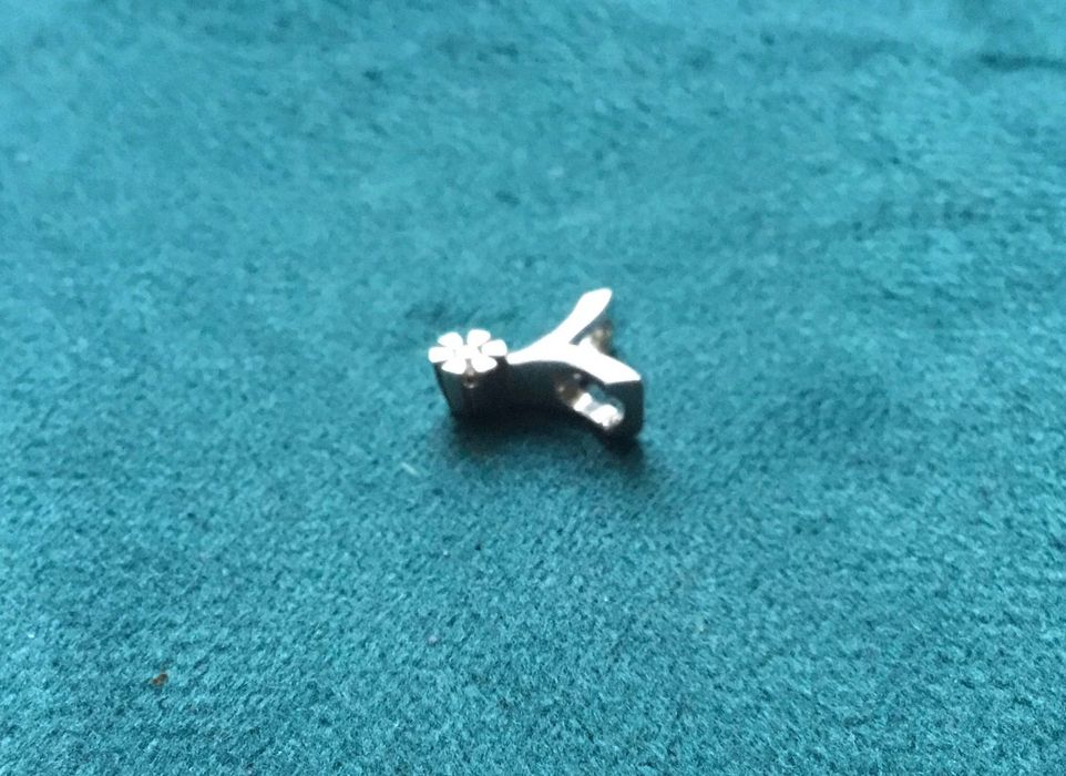 Zawieszka z brylantem, z białego złota 333