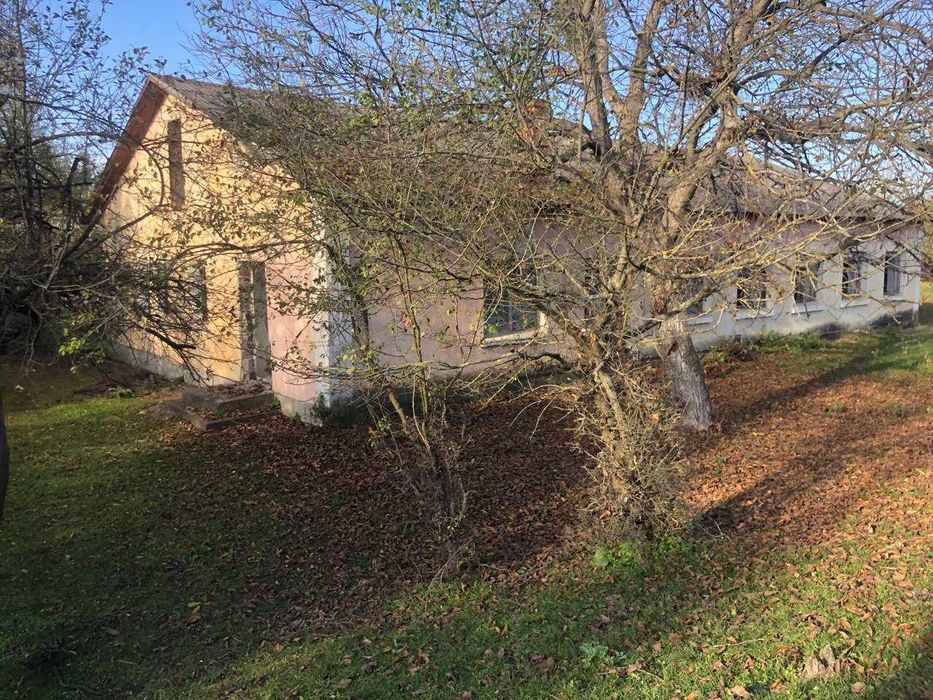 Нежитлова будівля 217 м2, 0.39 га, Кулівці, вул. О.Кобилянської, 2-Е