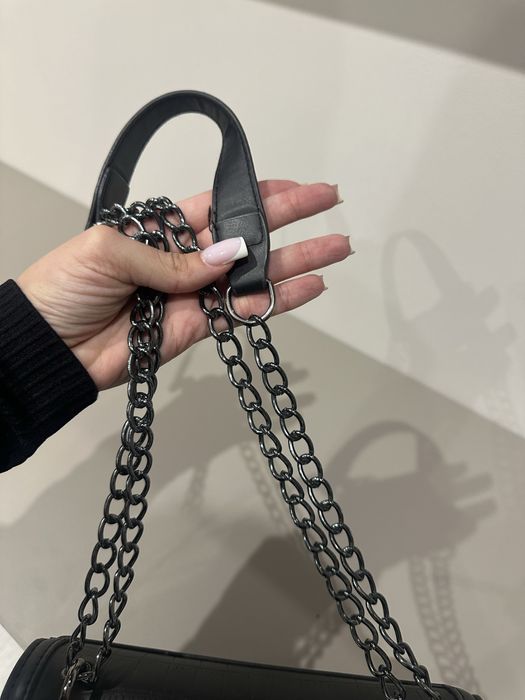 Сумка чорна на плече