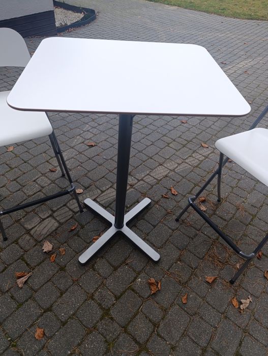 Wysoki stolik + dwa krzesła Ikea