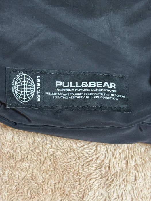 Мужская сумка-мессенджер Pull&Bear (черная)