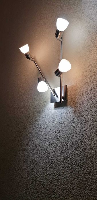 Cadeeiro/Iluminação