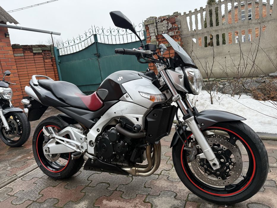 Suzuki GSR400 розмитнений