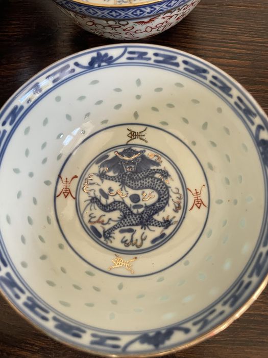 Taças em porcelana chinesa com colher