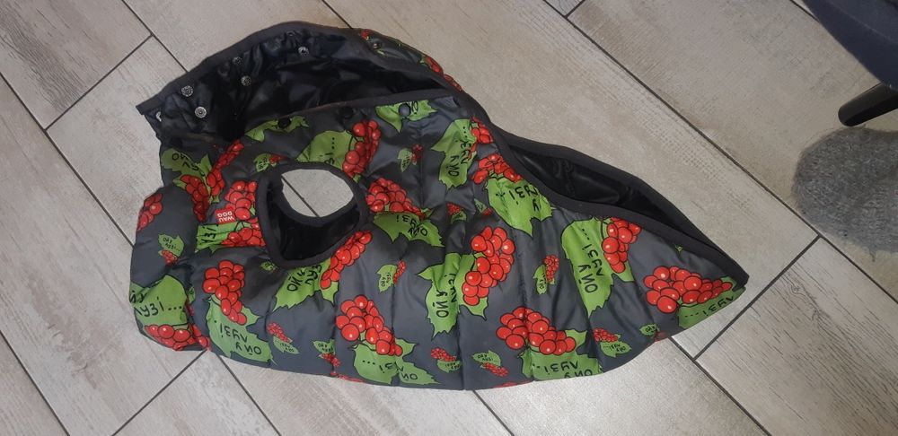 Зимняя жилетка для собаки