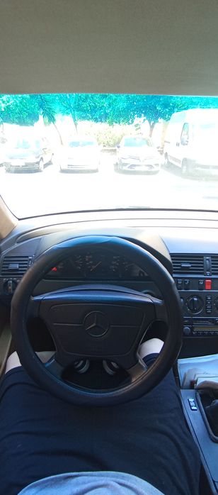 Mercedes Benz C200