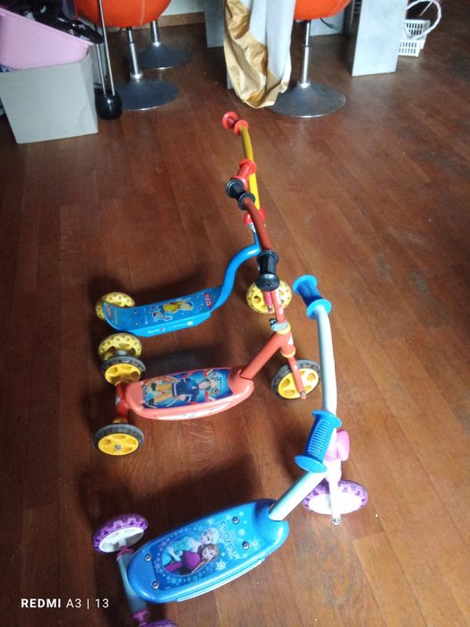 Trotinetes em excelente estado