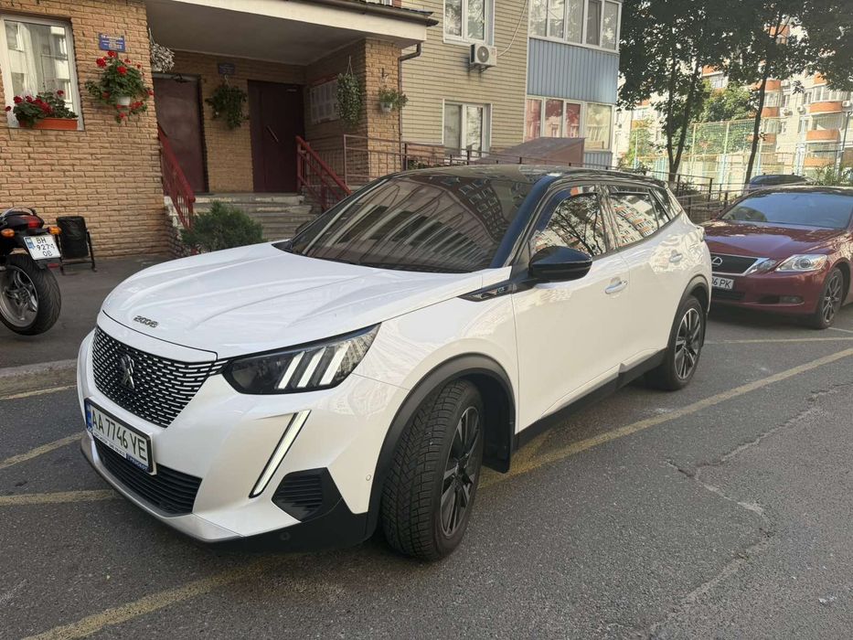 Peugeot e-2008 2021г