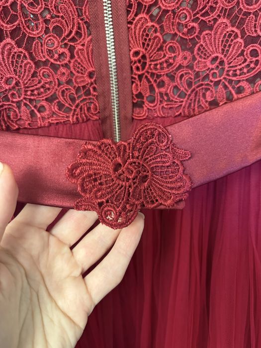 Вечірнє плаття або плаття на випуск