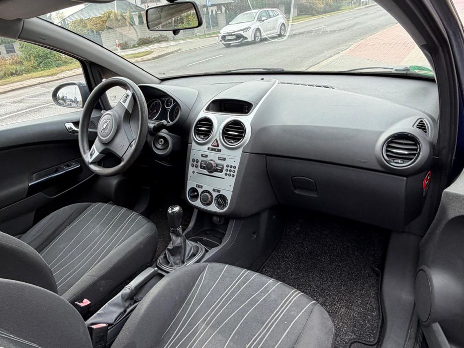 Opel corsa 1.2 benzyna 2008 rok