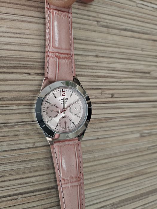 Zegarek damski Casio