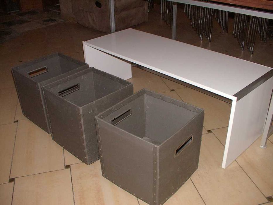 Komplet Stół Ławki Pojemniki Oryginalny Dizajn Alu Drewno 140x80x80
