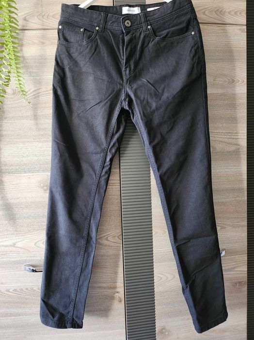 Spodnie męskie czarne RESERVED SLIM, rozmiar S