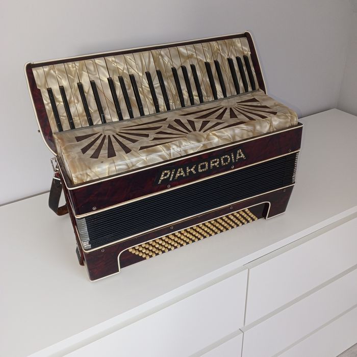 Akordeon Piacordia Piękny 120 B