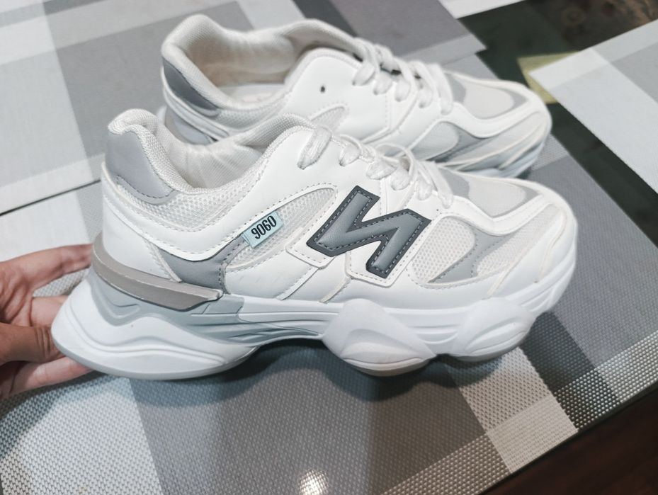 Кросівки кроси New Balance білі 41 розмір