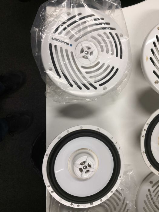 Colunas som Marine Blaupunkt MSx 652