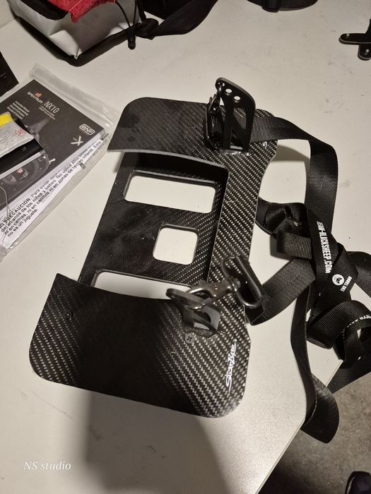 Suporte tray em fibra de carbono para rádio RC