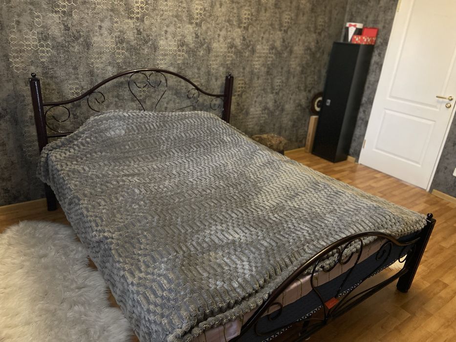 Продаж -сертифікат!!!просторої та світлої 4-кімнатної  квартири