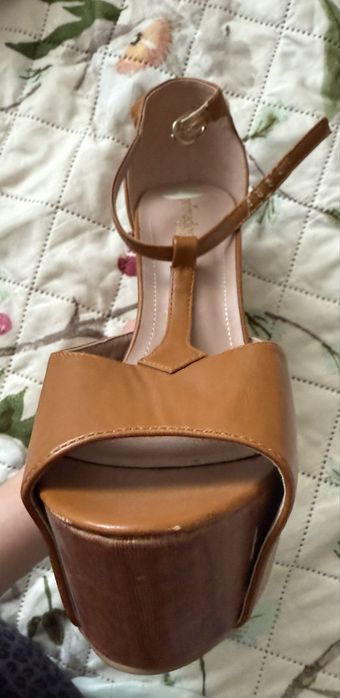 Босоножки 39 идут на 40