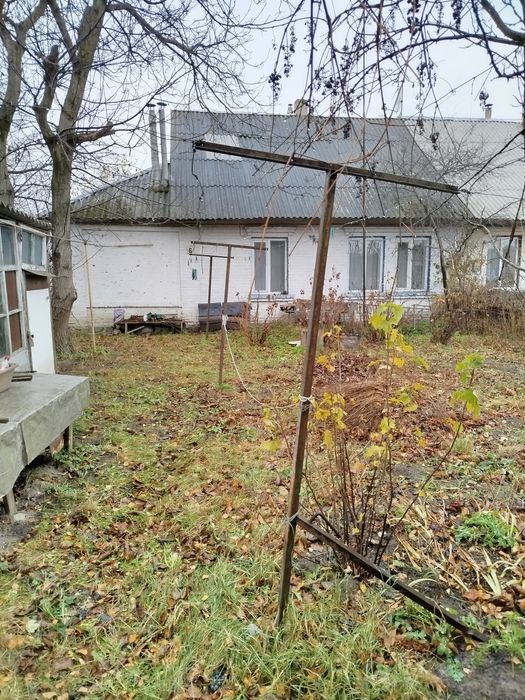 Продам частину будинку в селі Березівка